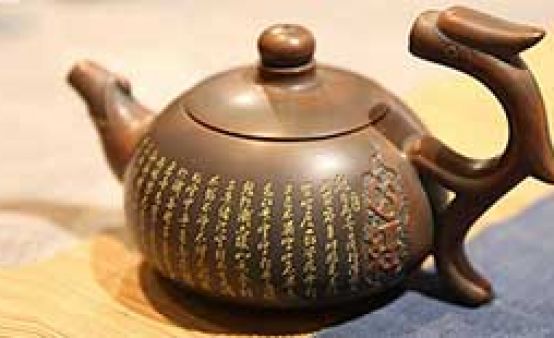 為什么這么多人選擇購(gòu)買(mǎi)坭興陶茶壺泡茶，坭興陶泡茶有什么好處